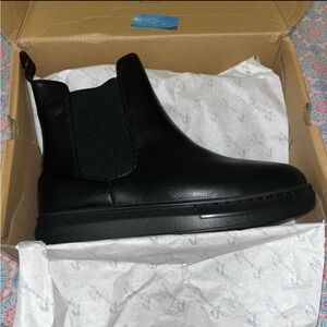 Alexia Chelsea boots